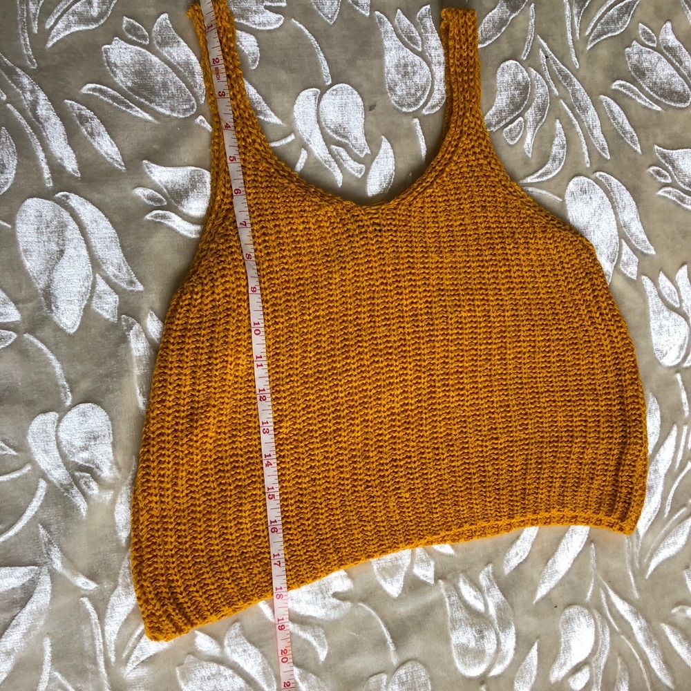 Crochet Top - Picture 2 of 6